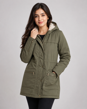Stay warm and stylish with this women's olive green hooded parka jacket featuring a soft sherpa fleece lining, full front zip with snap-button closure, functional zip pockets, adjustable hood, and a flattering longline fit. Perfect for autumn and winter, this versatile coat provides warmth, comfort, and timeless everyday style for casual outings, travel, work, and outdoor activities.