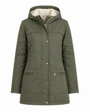 Stay warm and stylish with this women's olive green hooded parka jacket featuring a soft sherpa fleece lining, full front zip with snap-button closure, functional zip pockets, adjustable hood, and a flattering longline fit. Perfect for autumn and winter, this versatile coat provides warmth, comfort, and timeless everyday style for casual outings, travel, work, and outdoor activities.