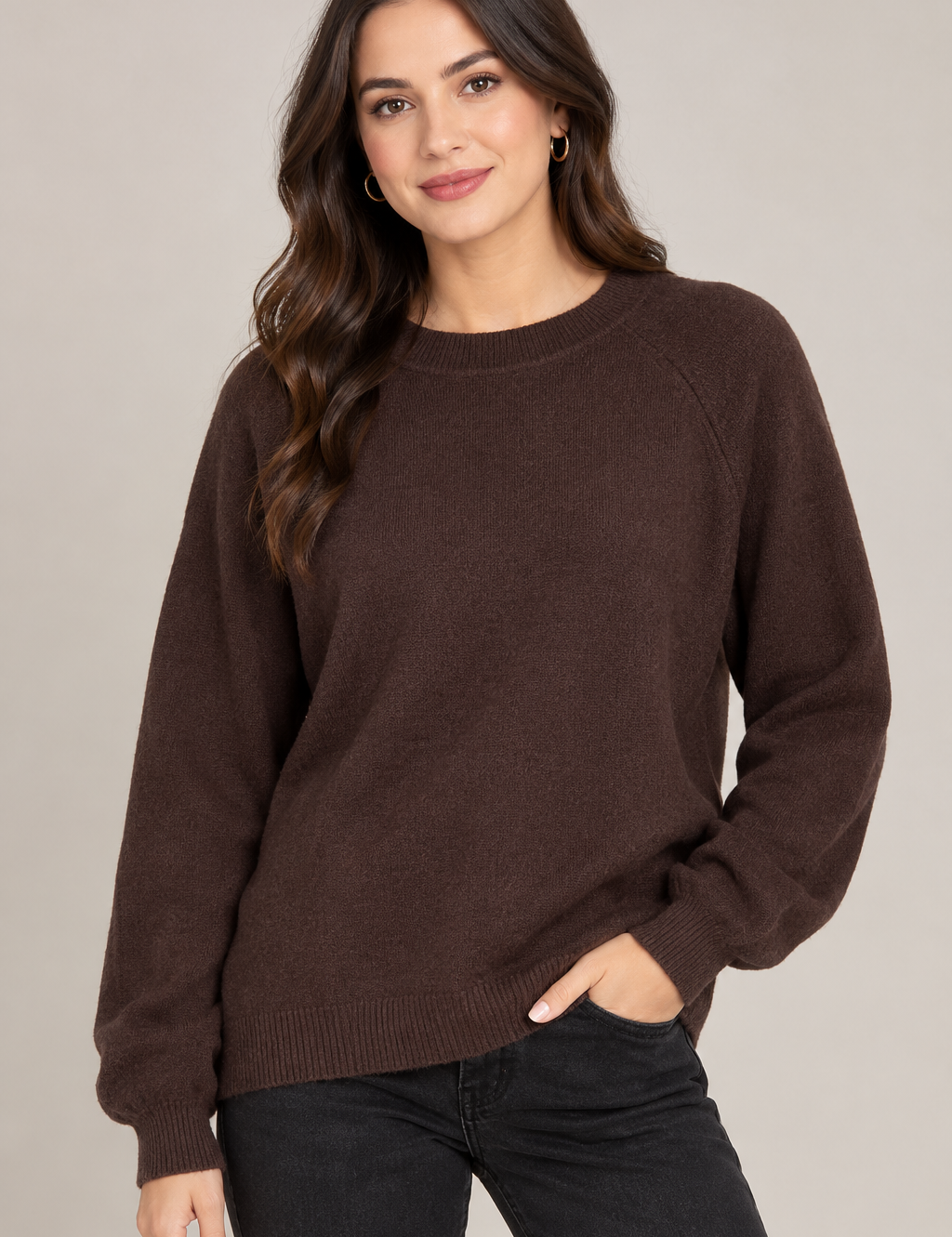  Zara chocolate brown crew neck knit jumper for women in UK size M. Stylish long-sleeve design, versatile colour and perfect for casual autumn and winter outfits.