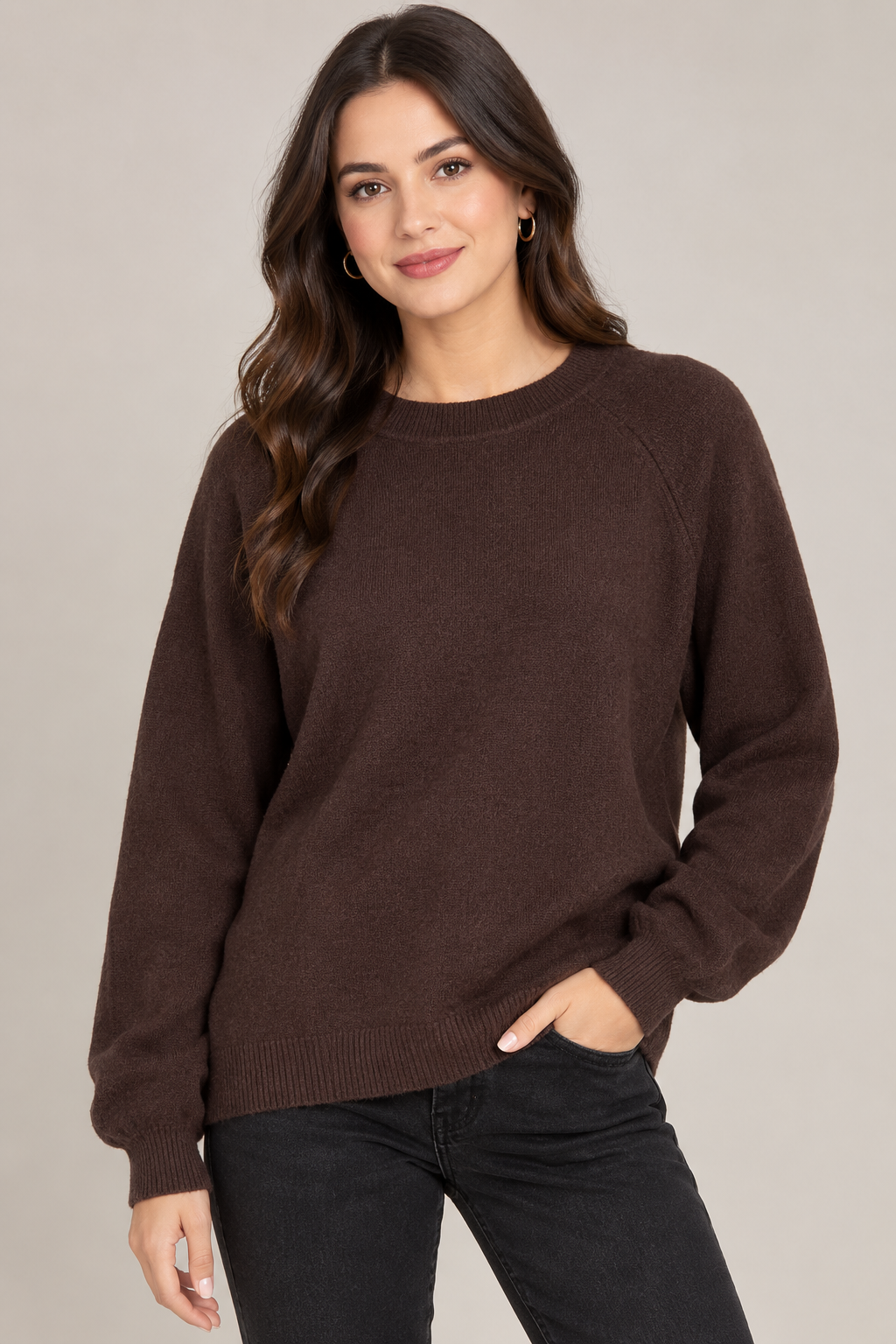  Zara chocolate brown crew neck knit jumper for women in UK size M. Stylish long-sleeve design, versatile colour and perfect for casual autumn and winter outfits.